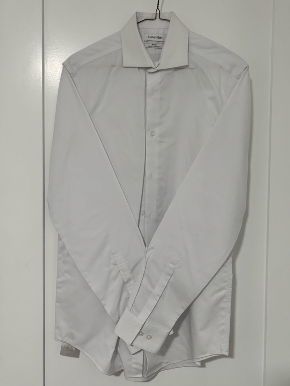 Calvin Klein Men’s White Spread-Collar Dress Shirt